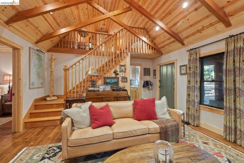 105 Pinecrest Lake RD