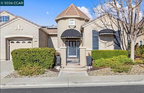 Tiny photo for 2041 2041 Kent Dr Dr, Brentwood, CA 94513 (MLS # 41126348)