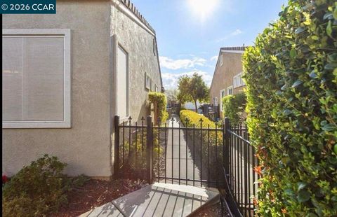 Tiny photo for 2041 2041 Kent Dr Dr, Brentwood, CA 94513 (MLS # 41126348)