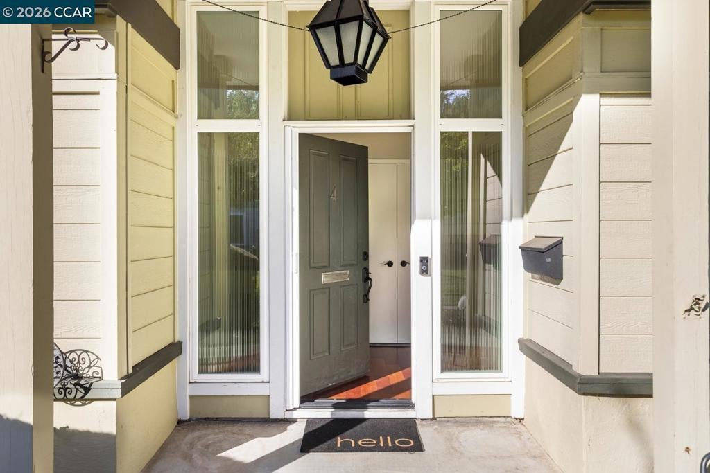 1401 Skycrest Dr 4