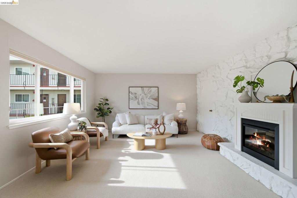 2133 Santa Clara Ave 206