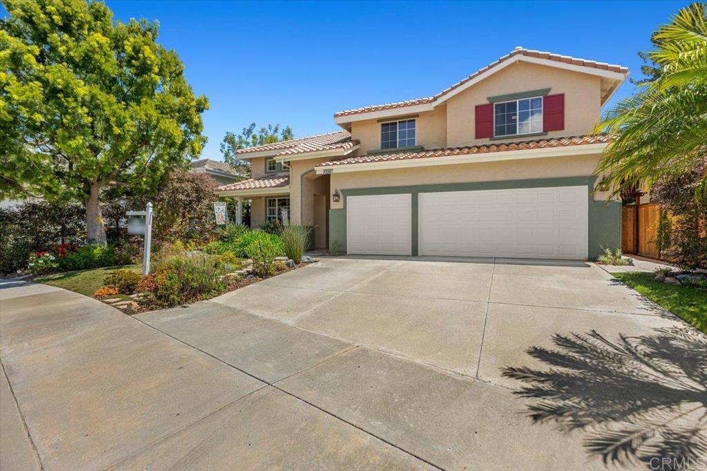 3387 Avenida Nieve
