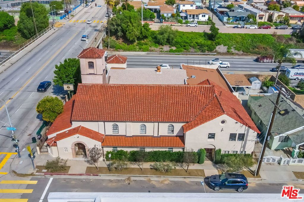 1100 S Lorena Street