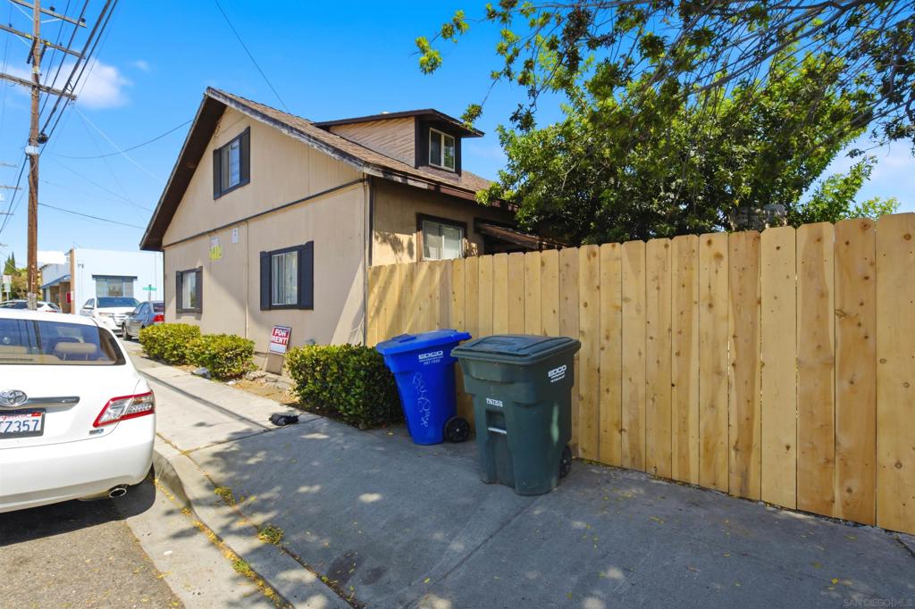 2908 12 E 8th