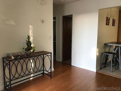 Photo of 4819 Ingraham St St, San Diego, CA 92109 (MLS # 250039783SD)