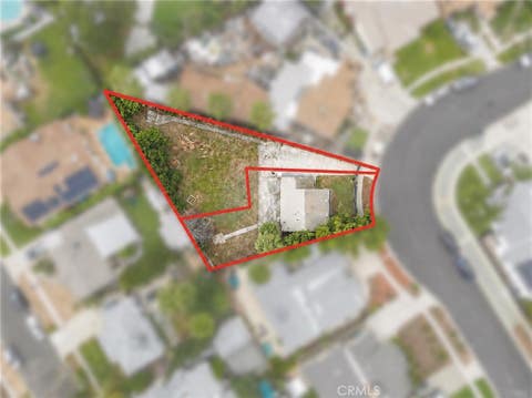 Photo of 5727 Enfield Avenue, Encino, CA 91316 (MLS # SR26131201)