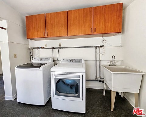 Tiny photo for 15149 Magnolia Boulevard #D, Los Angeles, CA 91403 (MLS # 26976269)