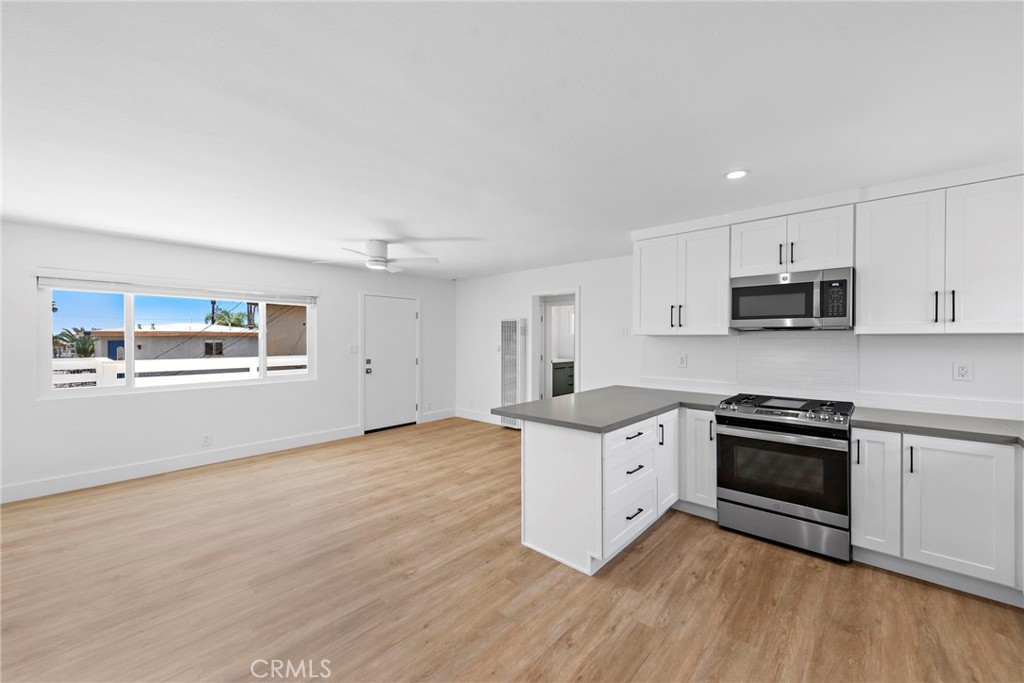 Completely remodeled one bedroom and one bathroom unit in the heart of San Clemente. This light and bright unit has a great deck to enjoy the ocean breeze and features new flooring, paint, a single garage and new appliances. There is also a laundry room with two sets of machines that are not coin operated. This is in a prime location for walking to shopping, restaurants and the beaches. Don't miss this opportunity to enjoy all that San Clemente has to offer.