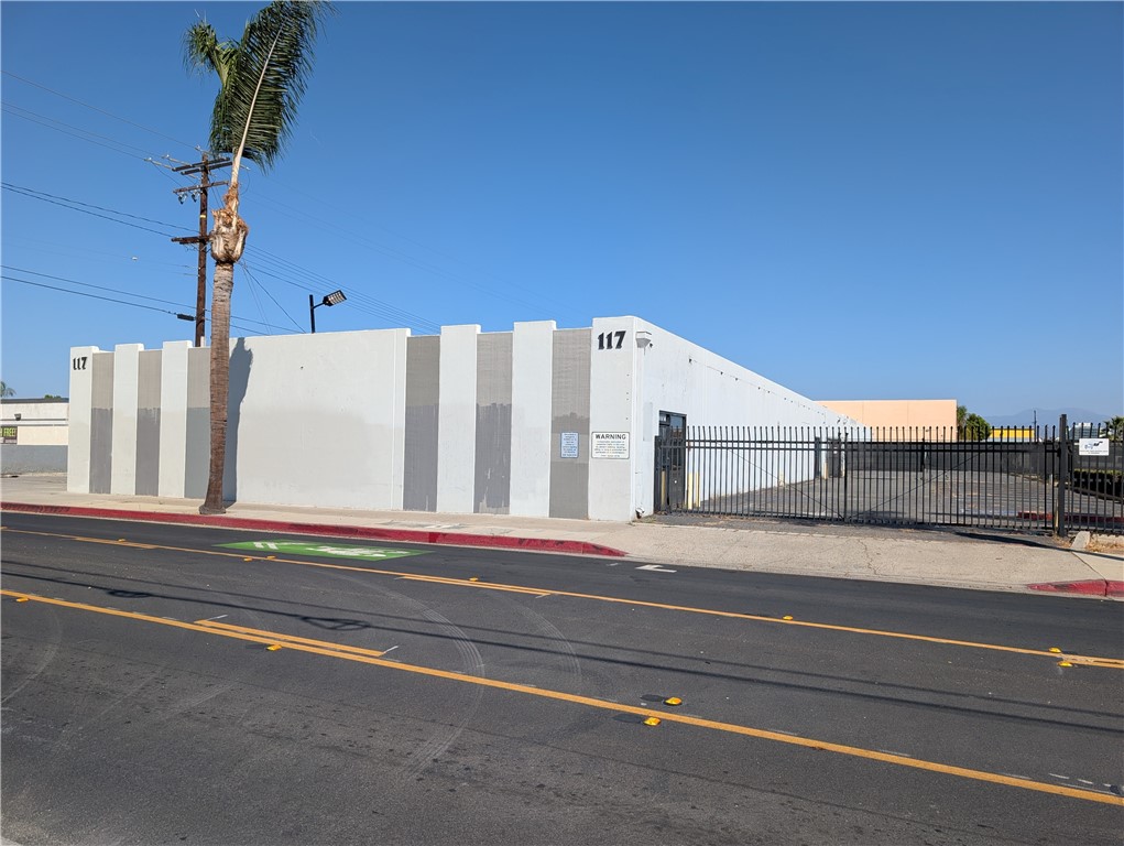 115 & 117 N. Standard Ave