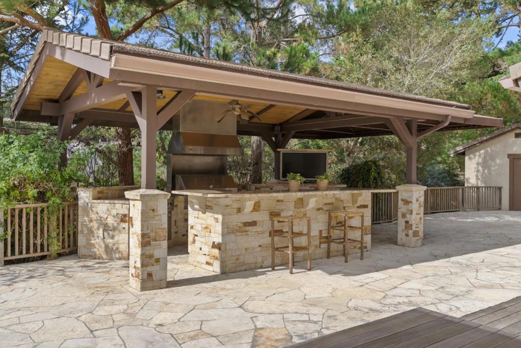 24950 Outlook Drive