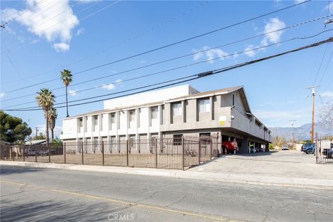 1319 Acacia San Bernardino CA 92405