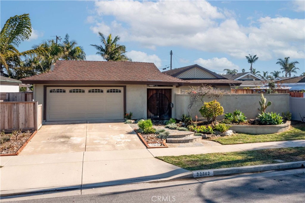 22042 Catalina Circle