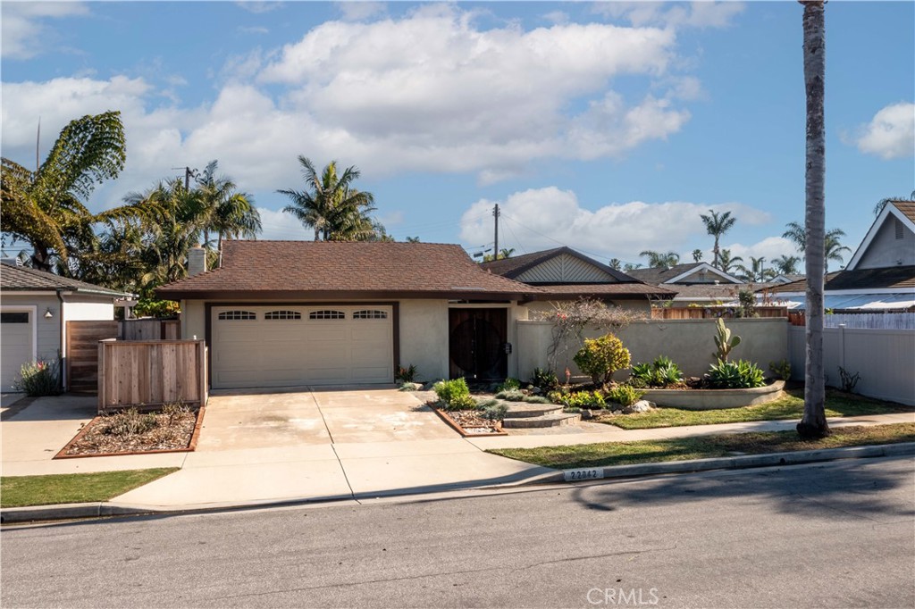 22042 Catalina Circle