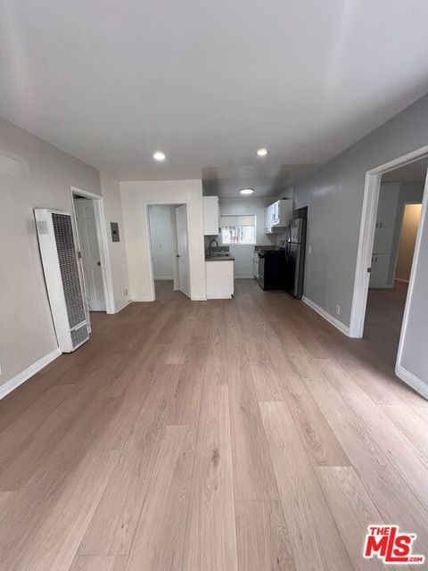 Photo of 1132 S Oxford Avenue, Los Angeles, CA 90006 (MLS # 26834697)