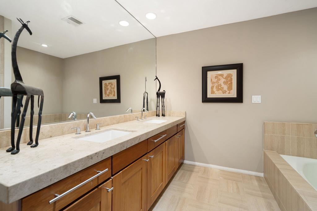 The Springs C.C. - Residential