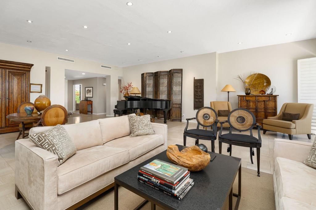 The Springs C.C. - Residential