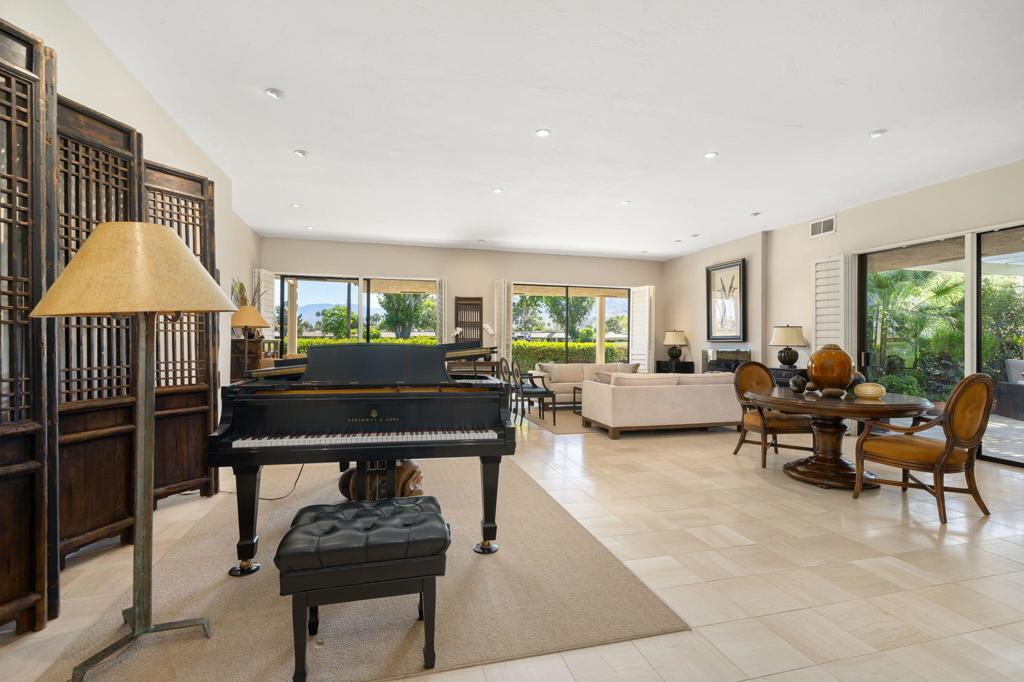 The Springs C.C. - Residential