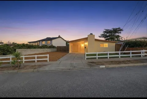 359 Reindollar Avenue, Marina, CA 93933 - MLS#: ML82030830