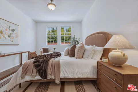 Tiny photo for 4601 Coldwater Canyon Avenue #105, Studio City, CA 91604 (MLS # 26828763)