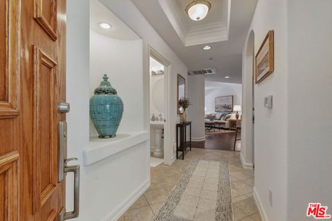 Tiny photo for 4601 Coldwater Canyon Avenue #105, Studio City, CA 91604 (MLS # 26828763)