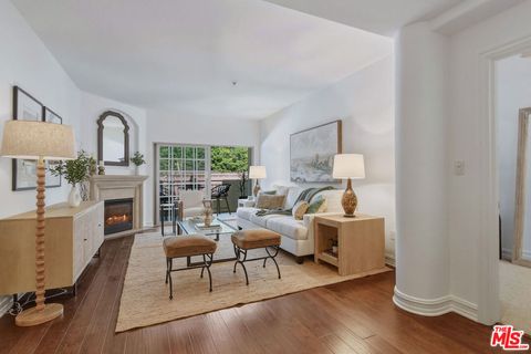 Tiny photo for 4601 Coldwater Canyon Avenue #105, Studio City, CA 91604 (MLS # 26828763)