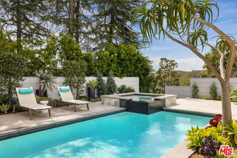 Tiny photo for 2306 Cheryl Place, Los Angeles, CA 90049 (MLS # 26804973)