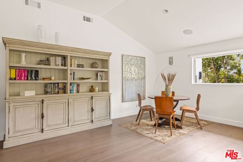 Tiny photo for 2306 Cheryl Place, Los Angeles, CA 90049 (MLS # 26804973)