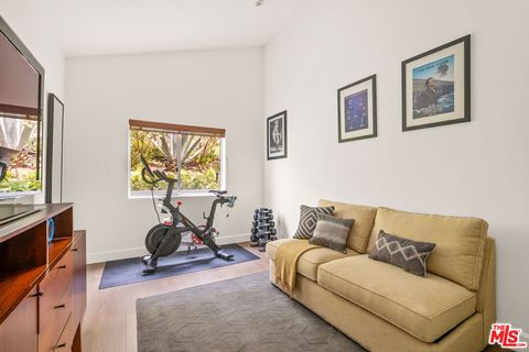 Tiny photo for 2306 Cheryl Place, Los Angeles, CA 90049 (MLS # 26804973)