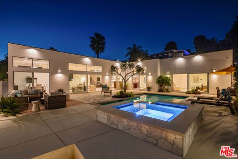 Photo of 2306 Cheryl Place, Los Angeles, CA 90049 (MLS # 26804973)