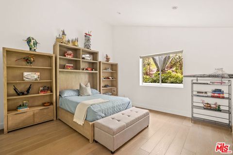 Tiny photo for 2306 Cheryl Place, Los Angeles, CA 90049 (MLS # 26804973)
