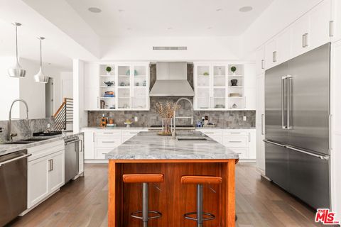 Tiny photo for 2306 Cheryl Place, Los Angeles, CA 90049 (MLS # 26804973)