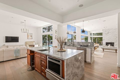 Tiny photo for 2306 Cheryl Place, Los Angeles, CA 90049 (MLS # 26804973)