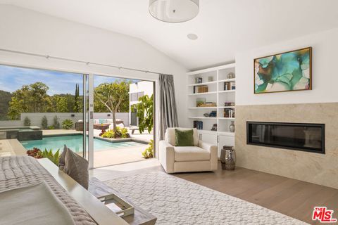 Tiny photo for 2306 Cheryl Place, Los Angeles, CA 90049 (MLS # 26804973)