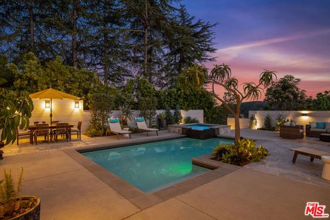 Tiny photo for 2306 Cheryl Place, Los Angeles, CA 90049 (MLS # 26804973)