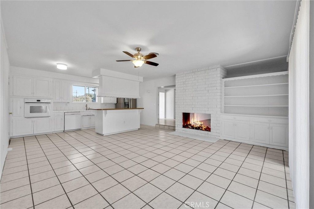 Photo of 13981 Brenan Way, Santa Ana, CA 92705 (MLS # ND26035224)