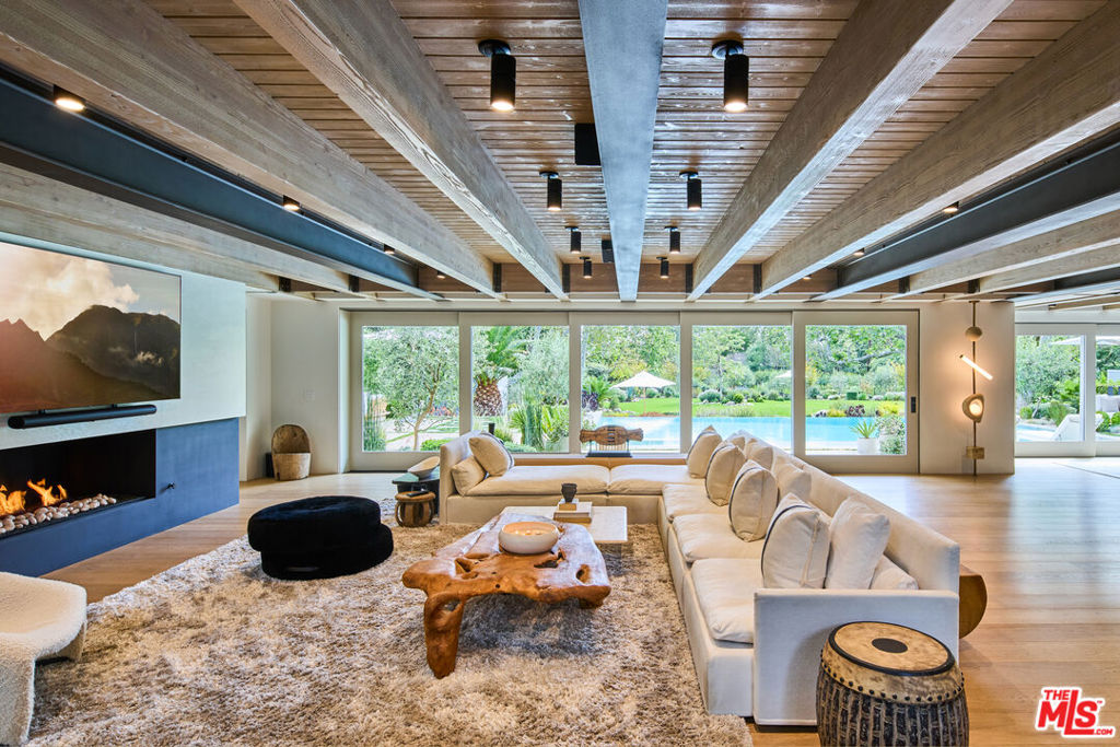 3511 Cross Creek Lane