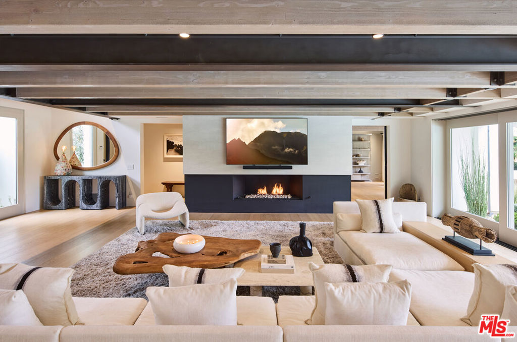 3511 Cross Creek Lane