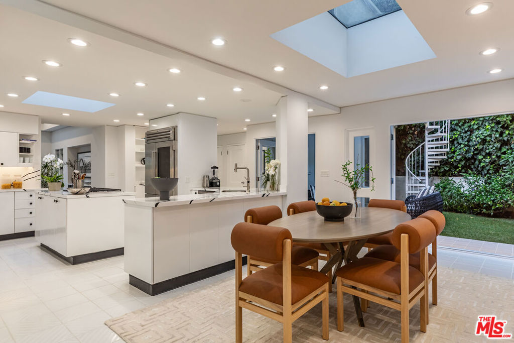 1166 San Ysidro Drive