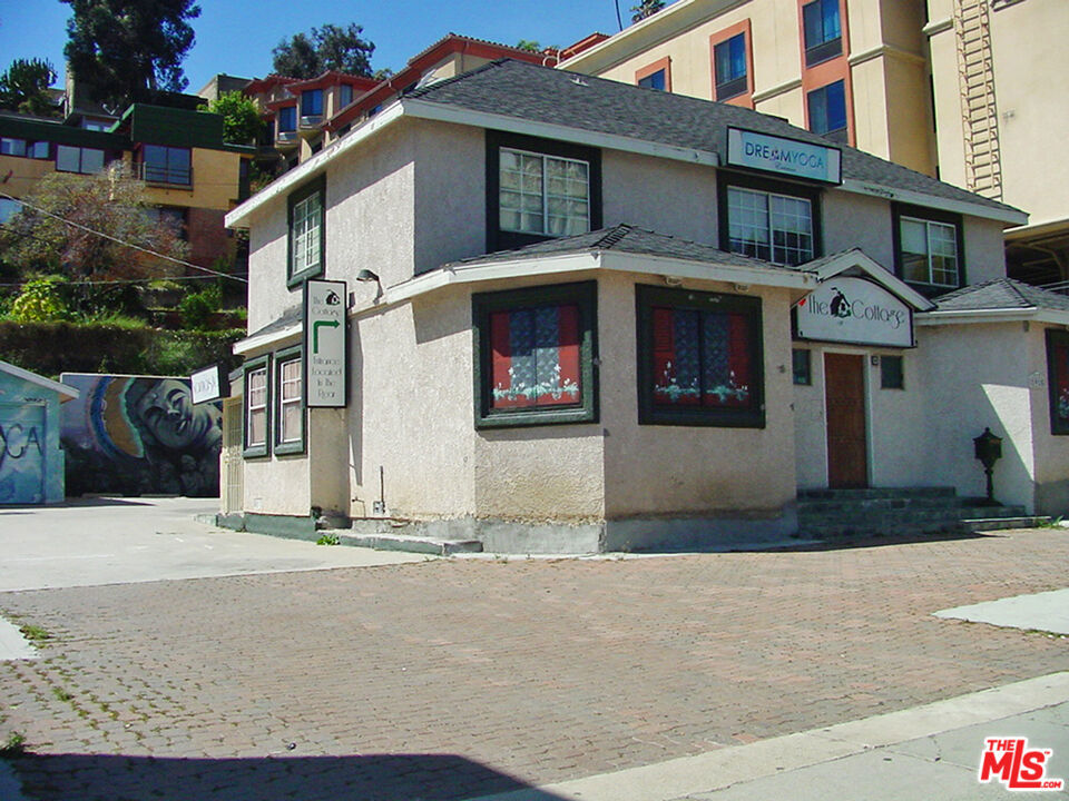 1915 N Highland Avenue