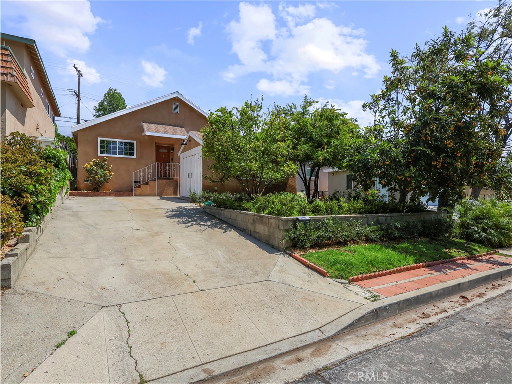 Listing image 4