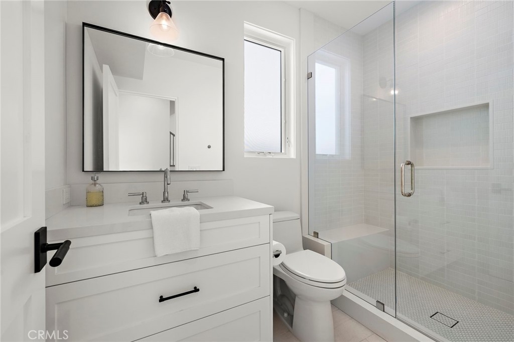 Corona del Mar South of PCH (CDMS) - Residential Lease