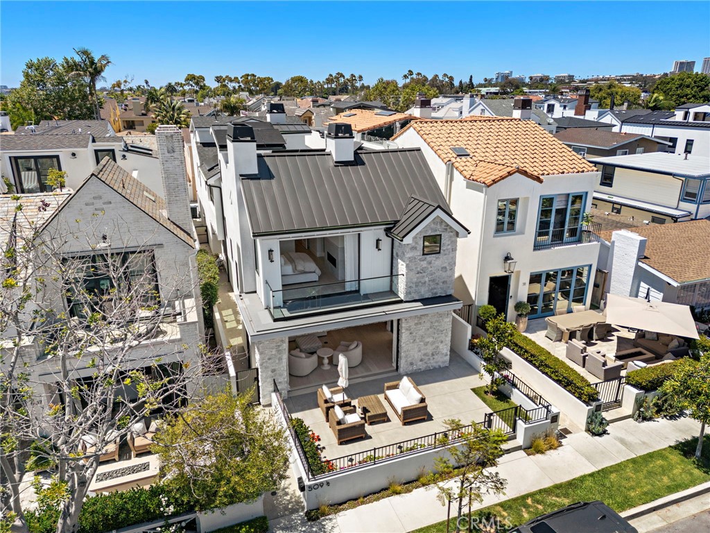 Corona del Mar South of PCH (CDMS) - Residential Lease