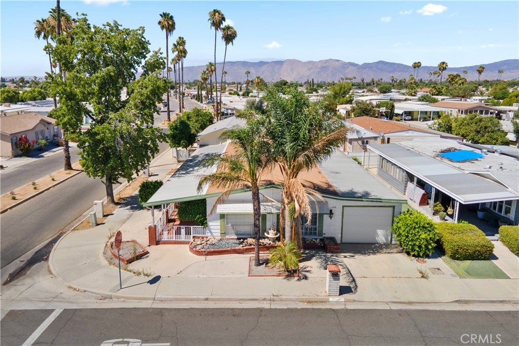 1290 Vista Grande