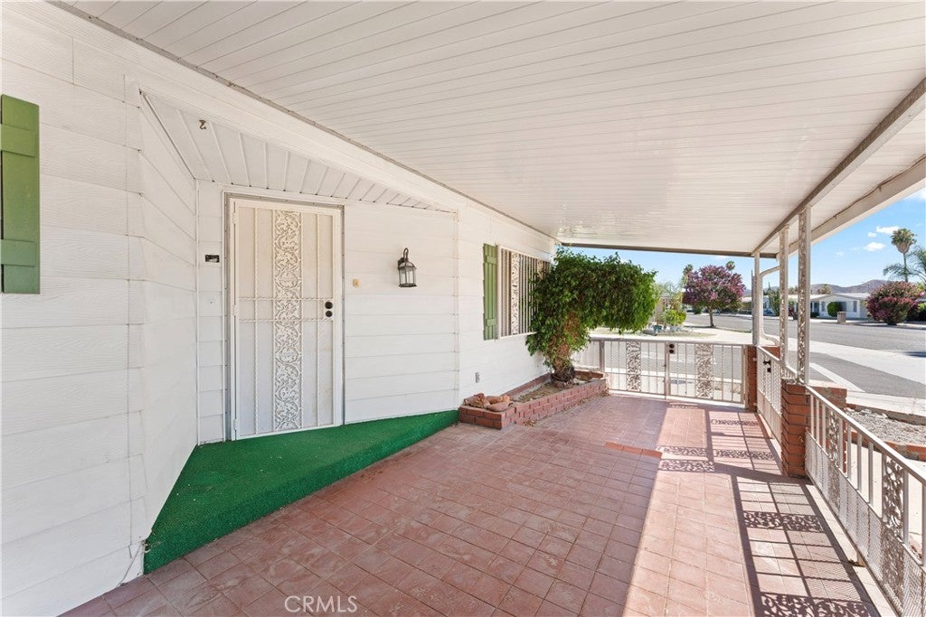 1290 Vista Grande