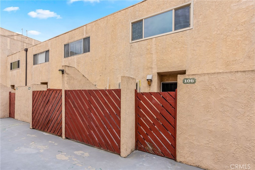 Experience the easy-care lifestyle you crave within this delightful fully remodeled 2-bedroom, 1.5-bath Montebello condo in the beautiful Oaks III community! Past a gated courtyard, explore the first-level unit that offers a Fully remodeled Unit with New Luxury Vinyl Flooring, New modern kitchen cabinets with quartz countertops, new vanities in each restroom and modern recessed lights. Breathe new life into the sunlit interior and create a comfortable modern haven for entertaining. An expansive picture window ushers natural light and serene hillside views into the living and dining areas. Upstairs, are two well-proportioned bedrooms, both graced with large closets to keep you organized. A pass-through shared bath caters to these quarters, with the primary retreat enjoying a private vanity. Outside, the secluded patio is ideal for relaxing and weekend gatherings. The complex offers recreational amenities such as the swimming pool, communal gardens, and playgrounds for the little ones. With shopping, dining, freeways, and downtown LA just moments away, why wait? Get a glimpse of this incredible find before it slips away!