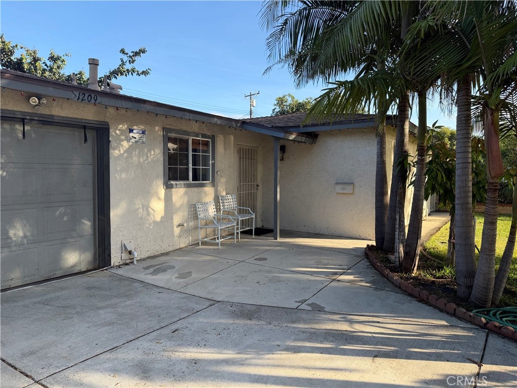 1209 S Townsend