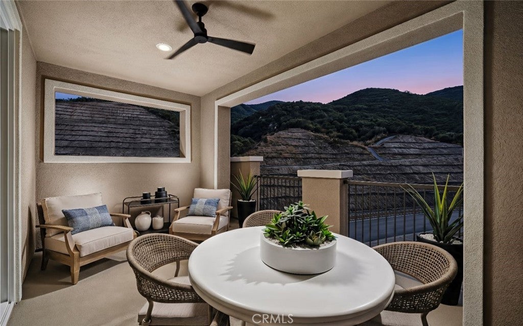 28866 VINECREST Court