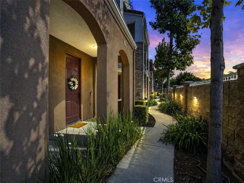 Photo of 545 N Chardonnay Drive, Covina, CA 91723 (MLS # SR26090057)