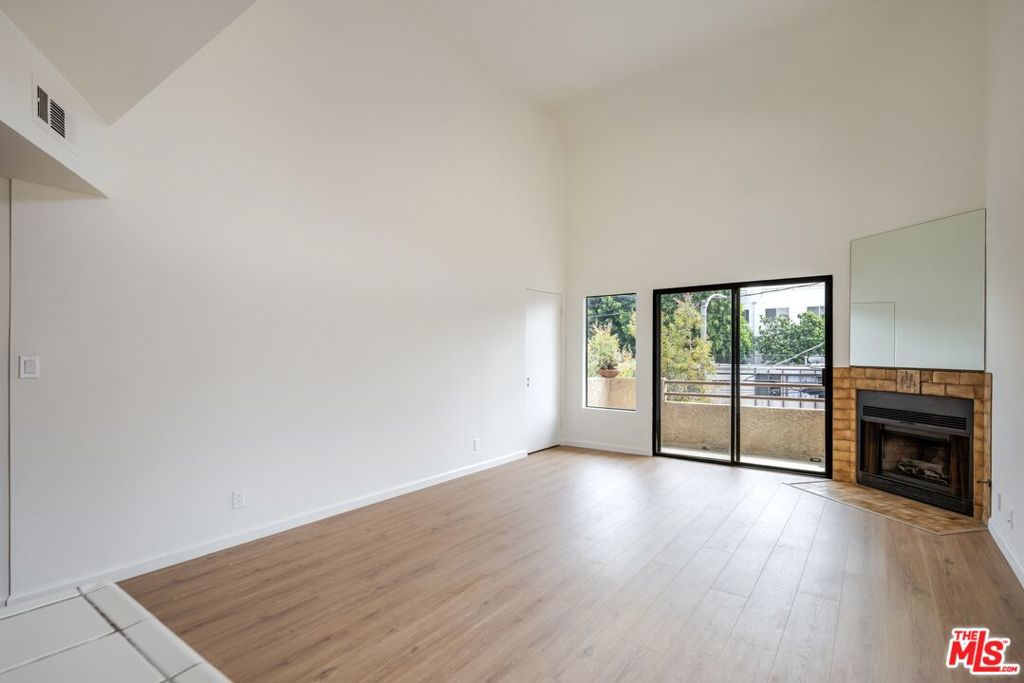 12007 Rochester Avenue 3