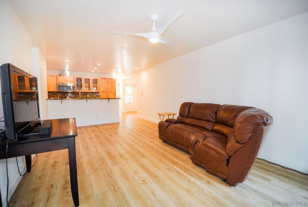 1111 Seacoast Drive 3